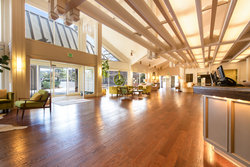  - Ashland Hills Hotel - I-5, Exit 14