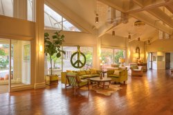  - Ashland Hills Hotel - I-5, Exit 14