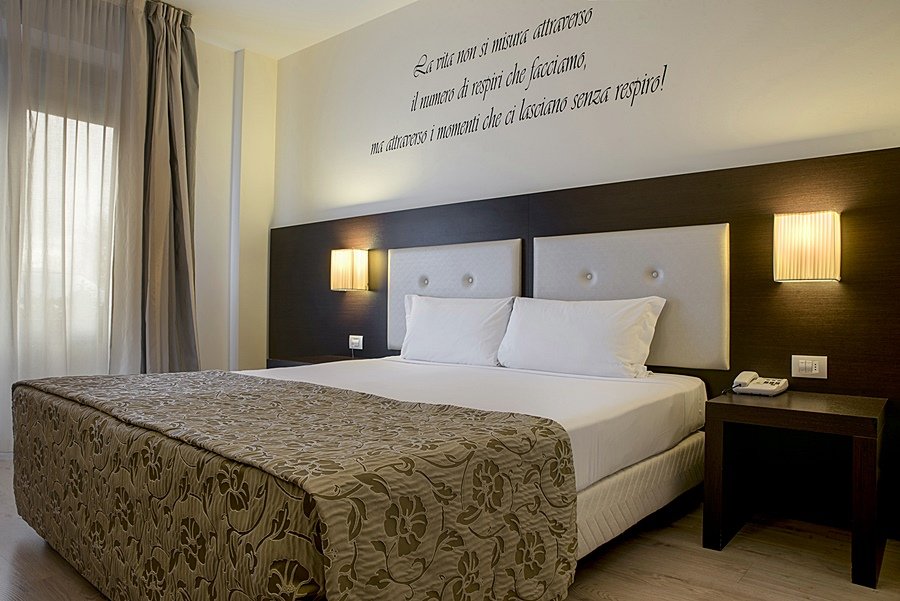EXECUTIVE HOTEL-guestroom-646723 Guest Room.jpg
