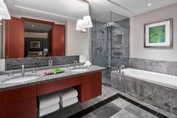  - Ritz-Carlton Hotel Charlotte - I-277, Exit 3B
