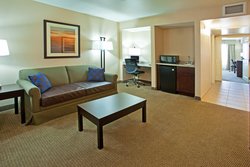  - Holiday Inn & Suites Airport Phoenix - I-10, Exit 153