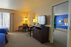  - Holiday Inn & Suites Airport Phoenix - I-10, Exit 153