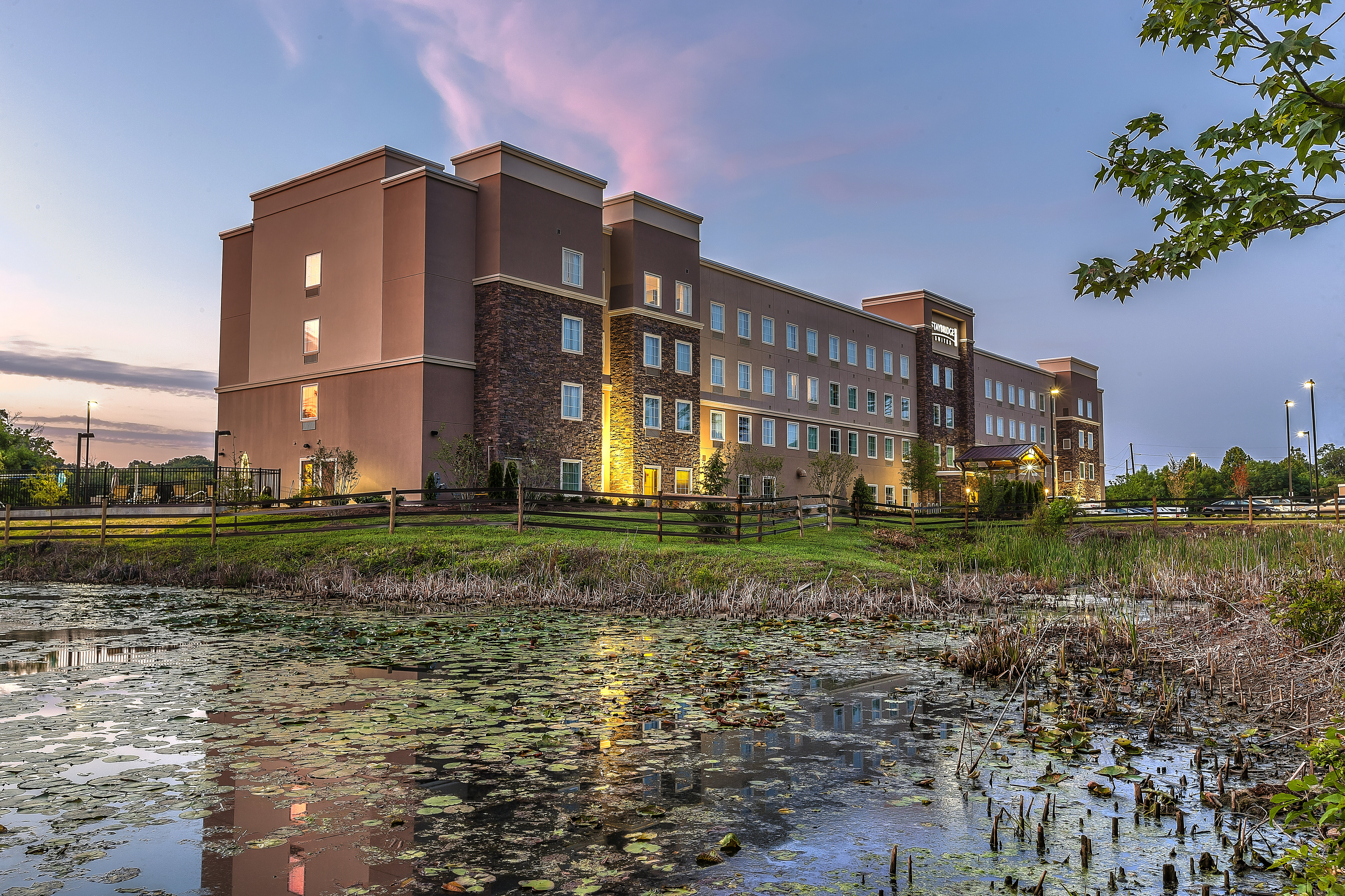 STAYBRIDGE STES WEST-guestroom-Welcome to Staybridge Suites Knoxville-West We're Glad you're here.jpg