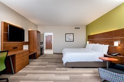  - Holiday Inn Express & Suites Santa Ana - I-5, Exit 104