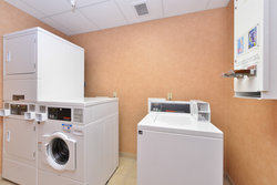  - Holiday Inn Express Rawlins - I-80, Exit 215