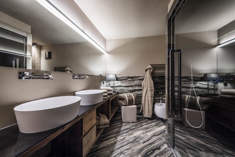 HOTEL MONTCHALET - Photo 19