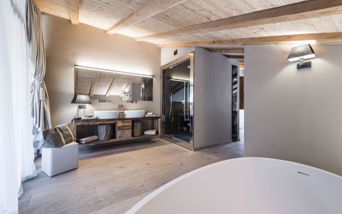 HOTEL MONTCHALET - Photo 26