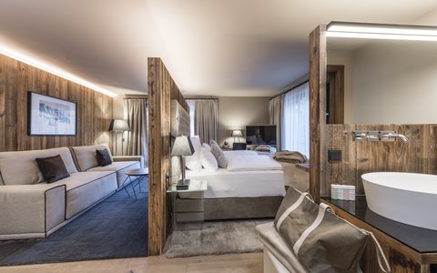 HOTEL MONTCHALET - Photo 28