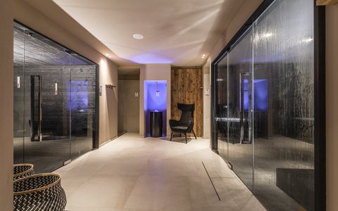 HOTEL MONTCHALET - Photo 17