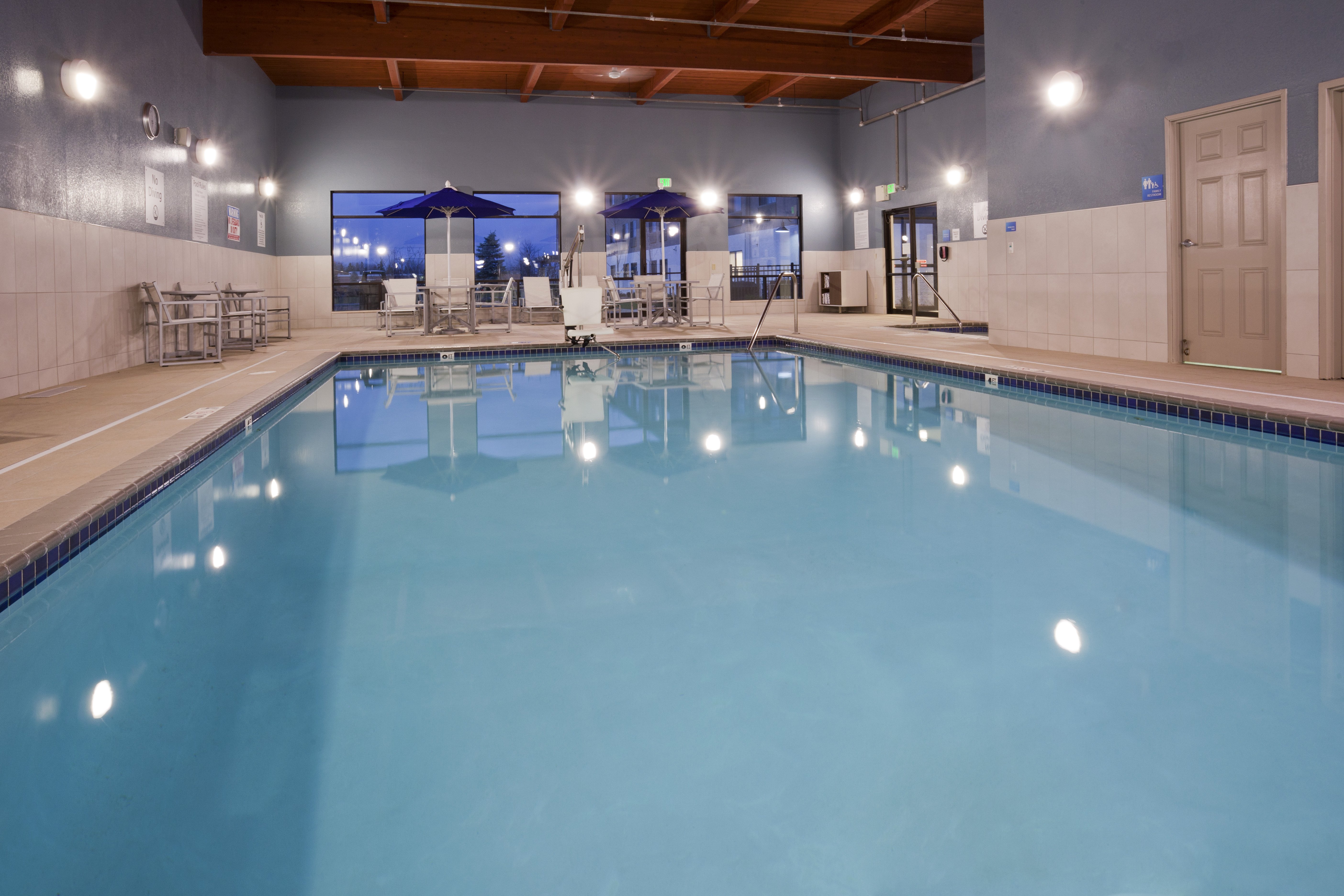 Our Minneapolis hotel offers a heated, indoor pool for its guests