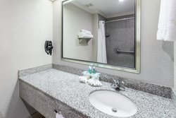  - Holiday Inn Express & Suites Lake Charles - I-10, Exit 32