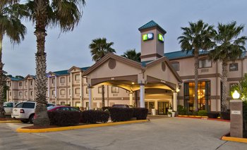 Holiday Inn Express And Suites