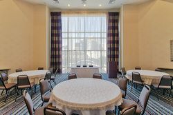  - Holiday Inn Express & Suites Center Houston - I-69, Exit 129