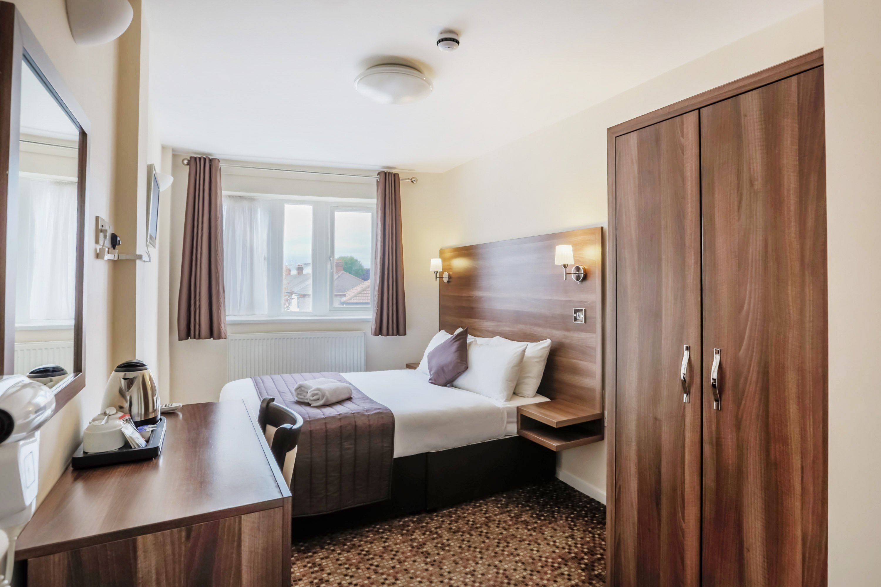 PRINCE REGENT HOTEL EXCEL-guestroom-Standard Double Room.jpg