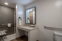  - Renaissance Hotel Downtown Toledo