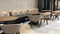  - Holiday Inn Valley View Airport Roanoke - I-581, Exit 3W