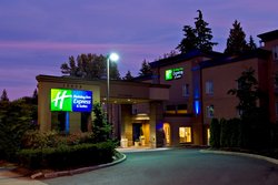  - Holiday Inn Express & Suites Surrey