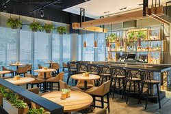  - Aloft Hotel Downtown Austin - I-35, Exit 234B