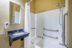  - Holiday Inn Express Grasonville