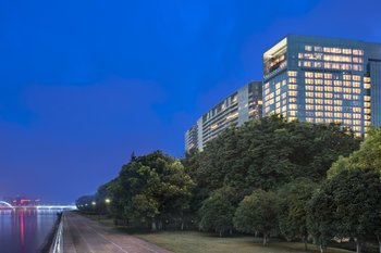 THE AZURE QIANTANG HANGZHOU