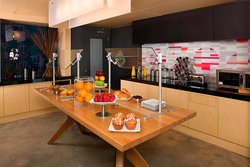  - Aloft Hotel Brickell Miami - I-95, Exit 1B