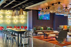  - Aloft Hotel Airport Miami