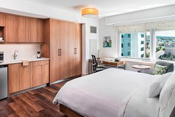  - Element Hotel Airport Calgary