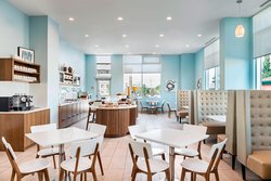  - Element Hotel Airport Calgary