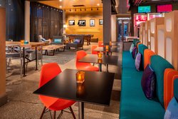  - Aloft Hotel Rogers - I-49, Exit 83