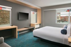  - Aloft Hotel Downtown Louisville - I-65, Exit 136C