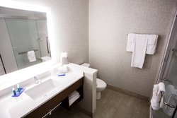  - Holiday Inn Express & Suites Outlet Mall Gettysburg