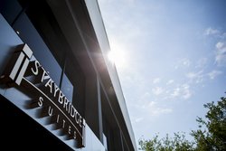  - Staybridge Suites Midtown Atlanta - I-75 & I-85, Exit 249D