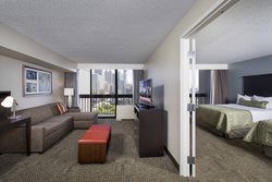  - Staybridge Suites Midtown Atlanta - I-75 & I-85, Exit 249D