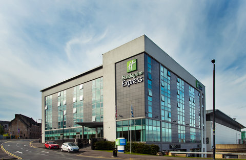 Our hotel is located in Hamilton, near junction 6 of the M74.