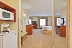  - Holiday Inn Express Hurricane - I-64, Exit 39