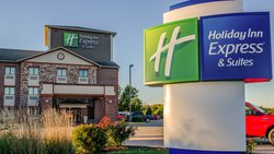 - Holiday Inn Express & Suites South Olathe - I-35, Exit 215