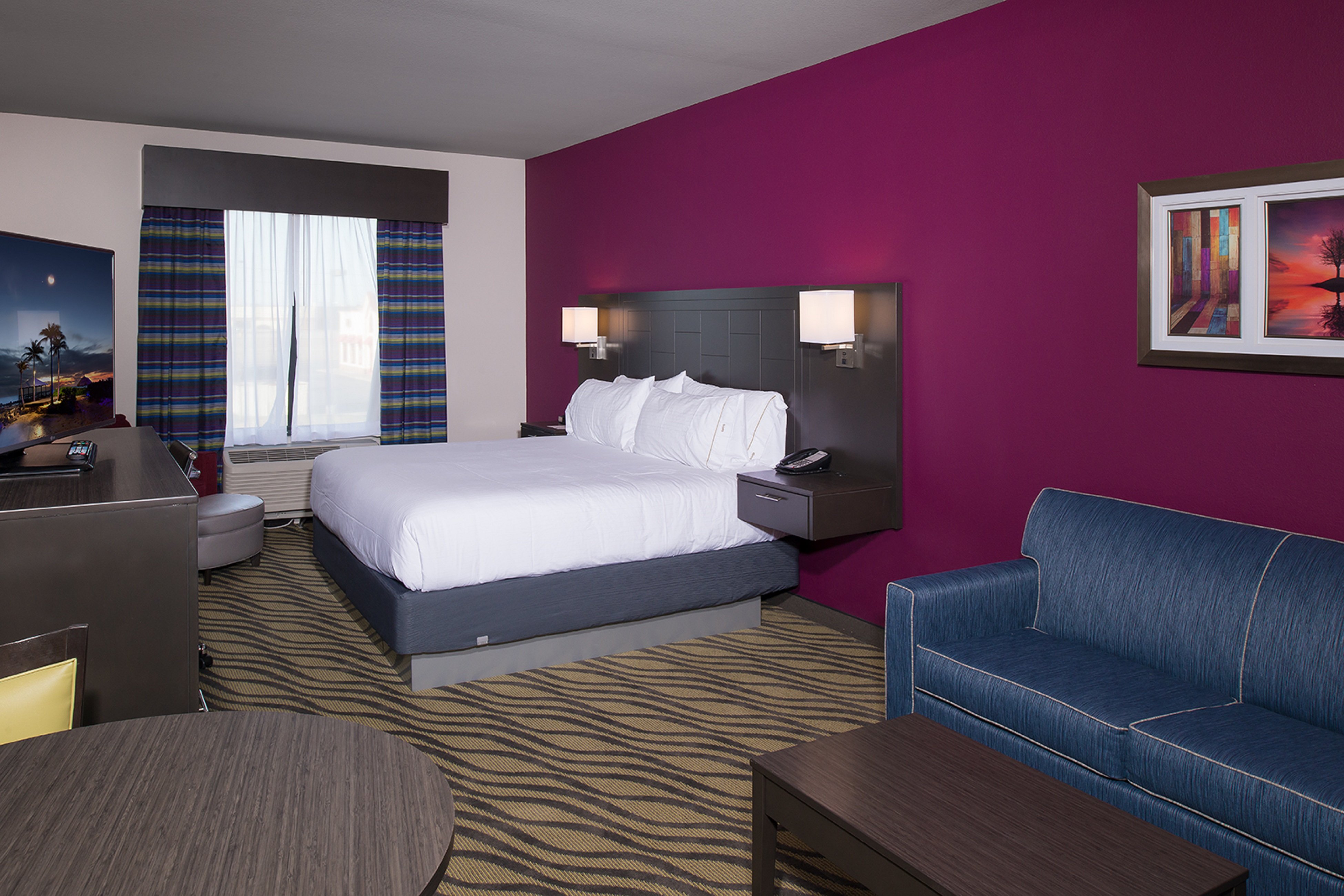 Our King suite is perfect for relaxing before heading Downtown