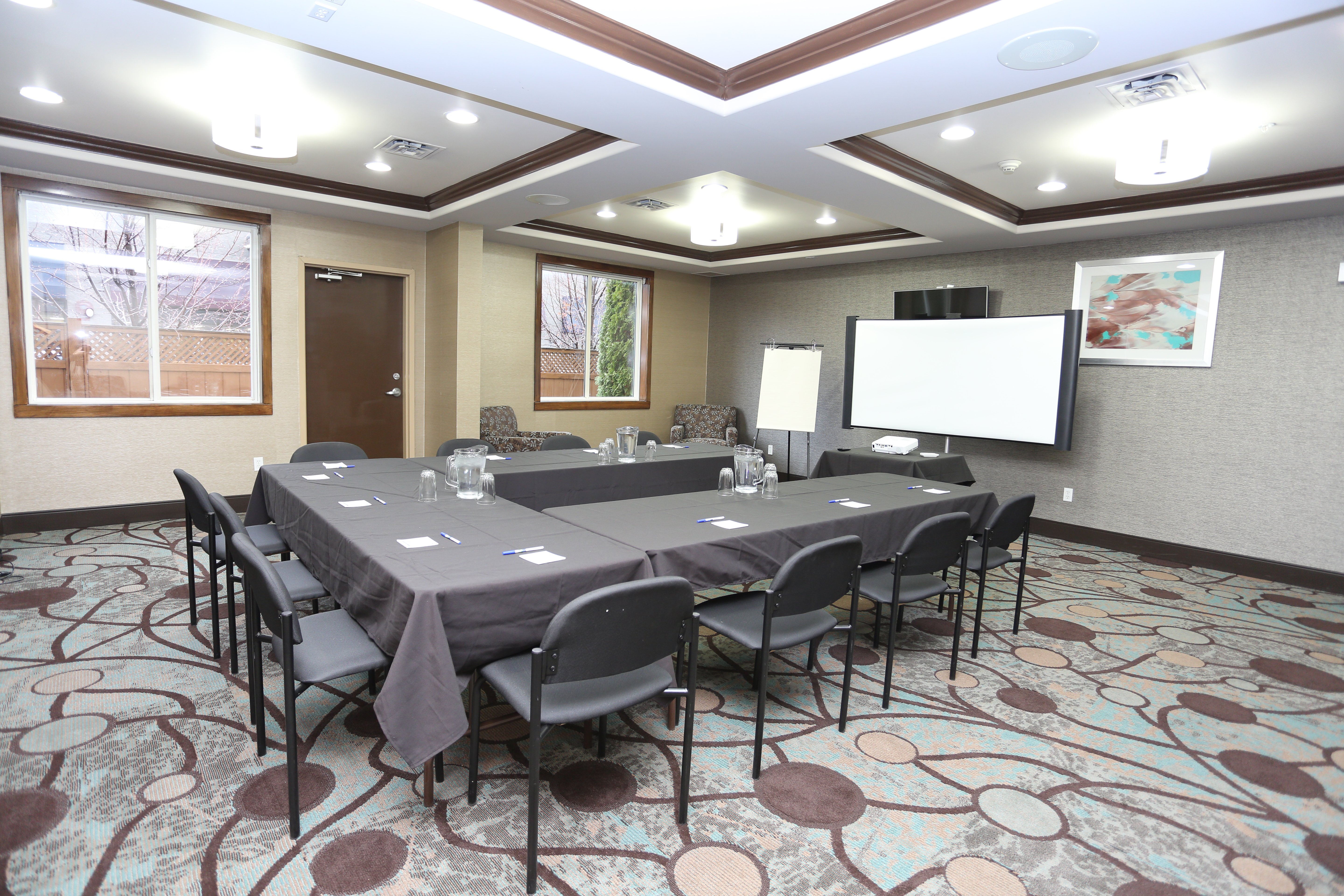 Meeting Room with Free Wi-Fi