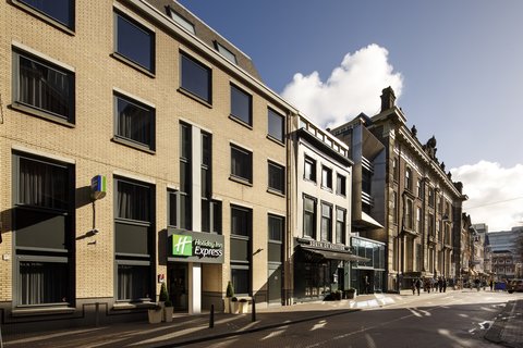 Welcome to the Holiday Inn Express The Hague - Parliament