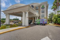  - Holiday Inn Express & Suites Busch Gardens Tampa