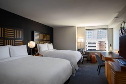  - Renaissance Savery Hotel Des Moines