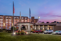  - Crowne Plaza Hotel Airport Milwaukee - I-41 & I-94, Exit 319