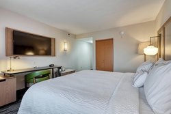  - Fairfield Inn & Suites by Marriott Woodbridge Avenel
