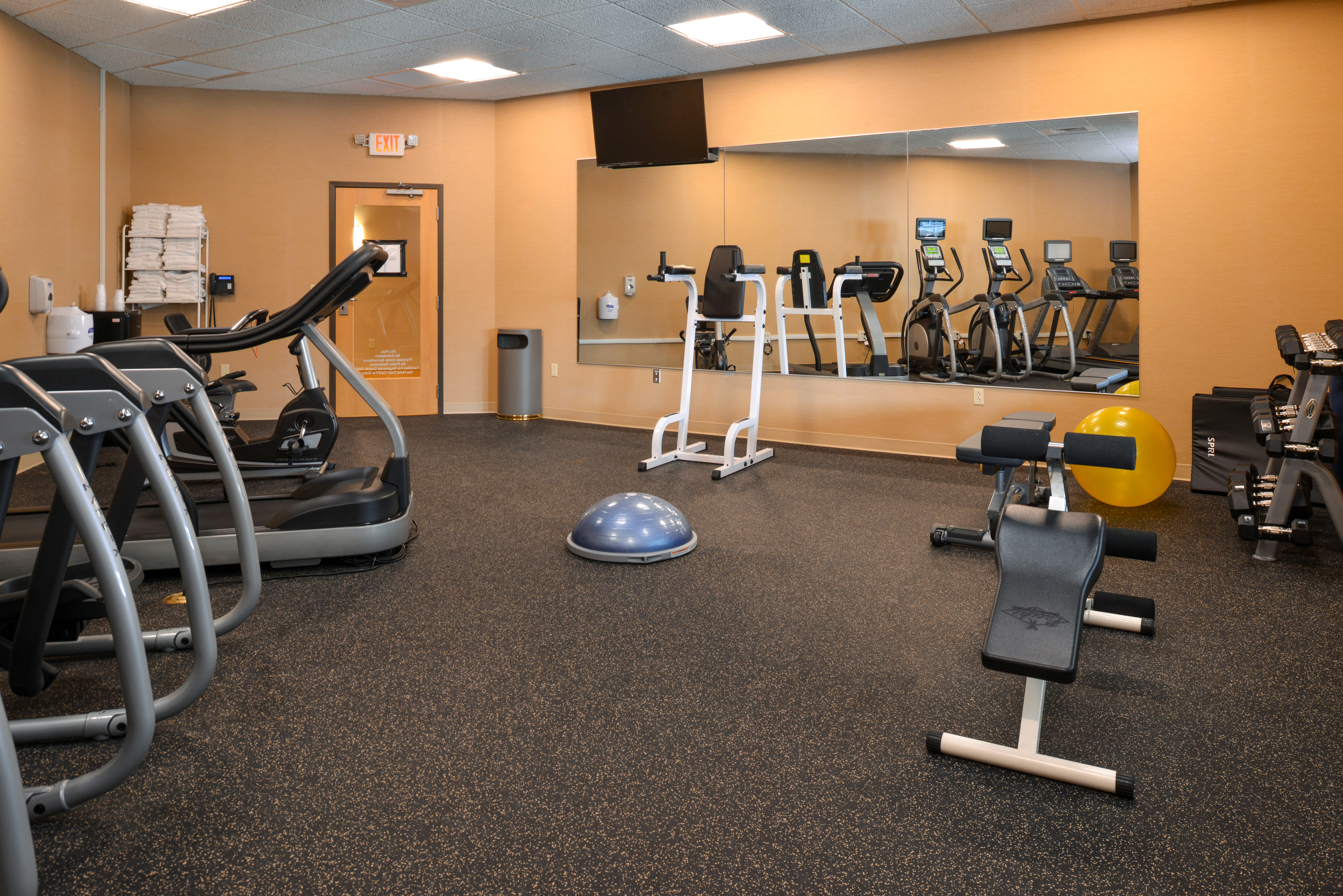 Fitness Room, Exercise, Stay Healthy 