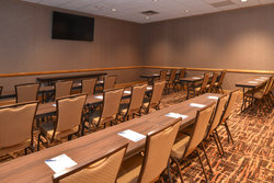  - Holiday Inn Express Breezewood - I-70, Exit 147