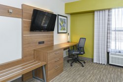  - Holiday Inn Express Southington - I-84, Exit 32
