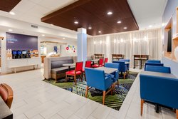  - Holiday Inn Express South Calhoun - I-75, Exit 312