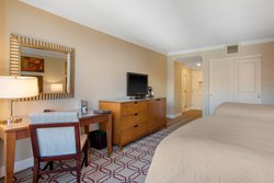  - Omni Providence Hotel - I-95, Exit 37A