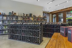  - Omni Hotel Downtown Louisville - I-65, Exit 136C