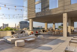  - Omni Hotel Downtown Louisville - I-65, Exit 136C